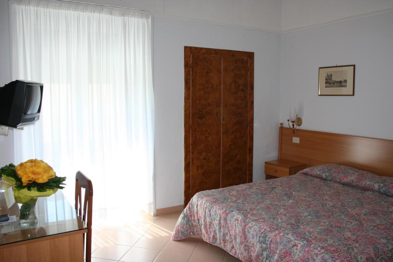 Hotel Castello メザーニェ 部屋 写真