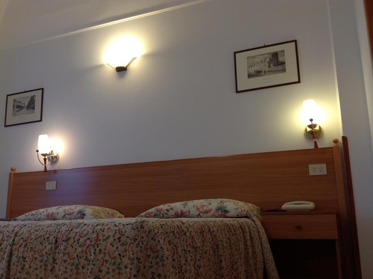Hotel Castello メザーニェ 部屋 写真