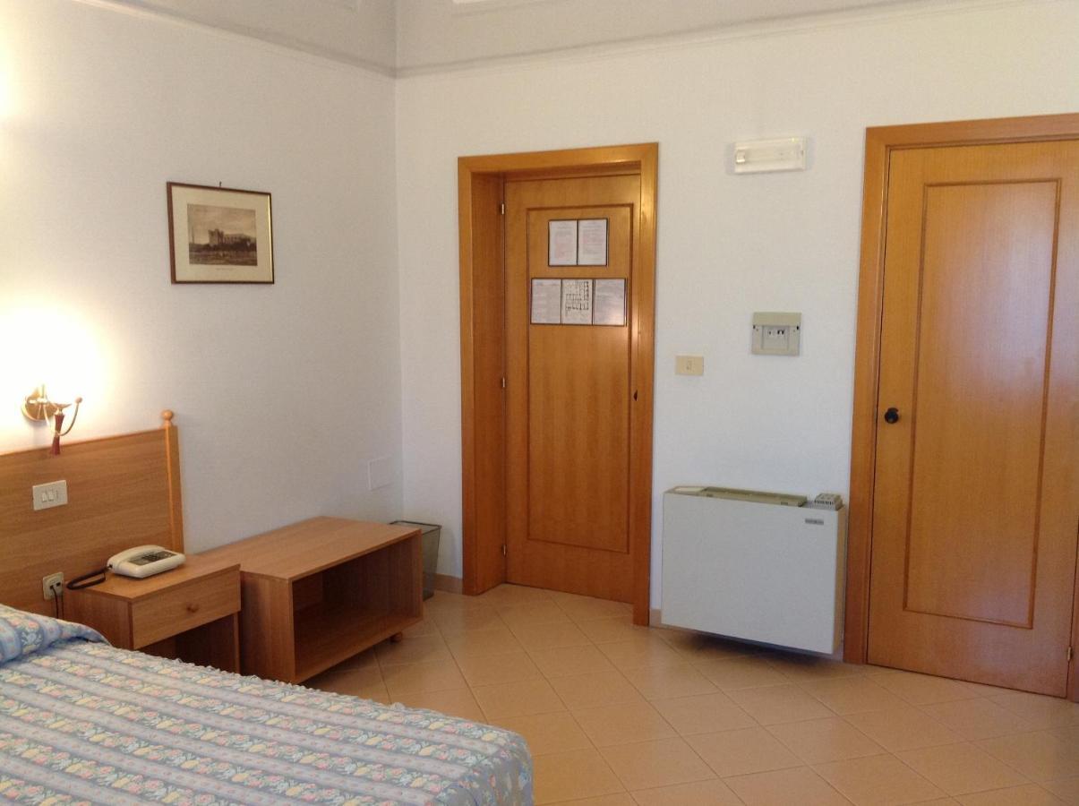 Hotel Castello メザーニェ 部屋 写真