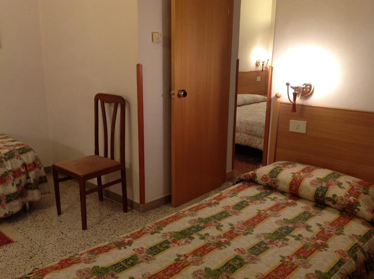 Hotel Castello メザーニェ 部屋 写真