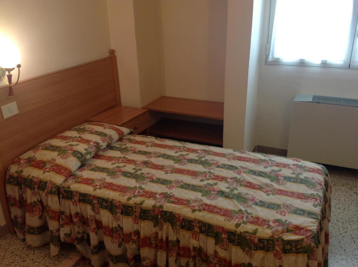 Hotel Castello メザーニェ 部屋 写真