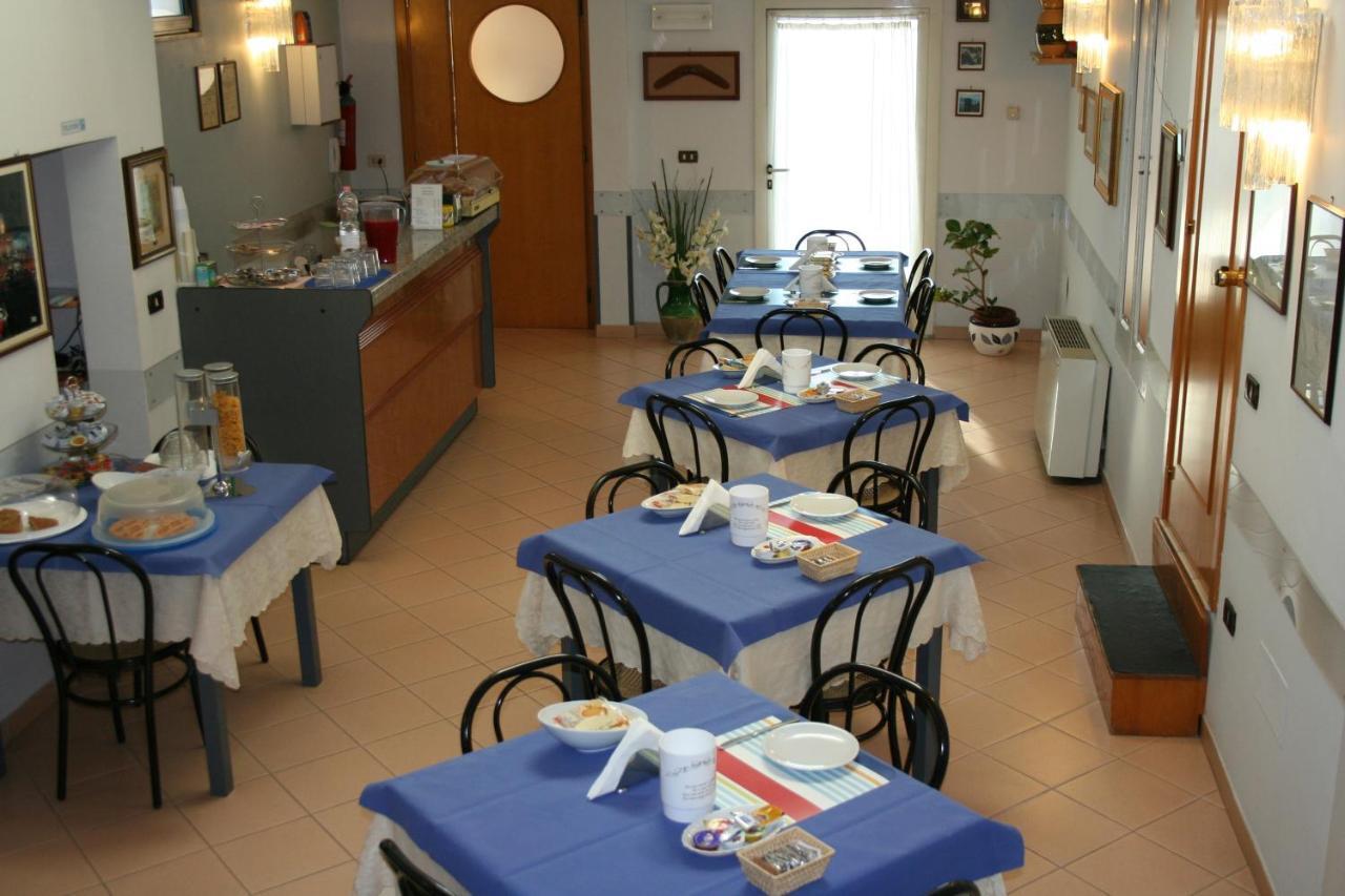 Hotel Castello メザーニェ 設備 写真